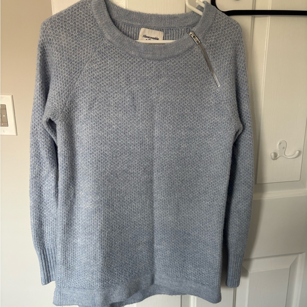 Abercrombie & Fitch Sweater